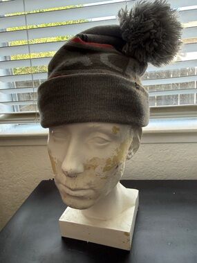Billabong Pom Pom Beanie Hat - Gray with Red Accent